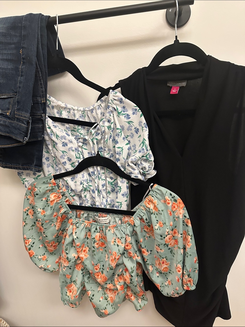 Reformation Sage Green/ Blue Floral Puff-Sleeve Crop Tops .. Vince top , jeans